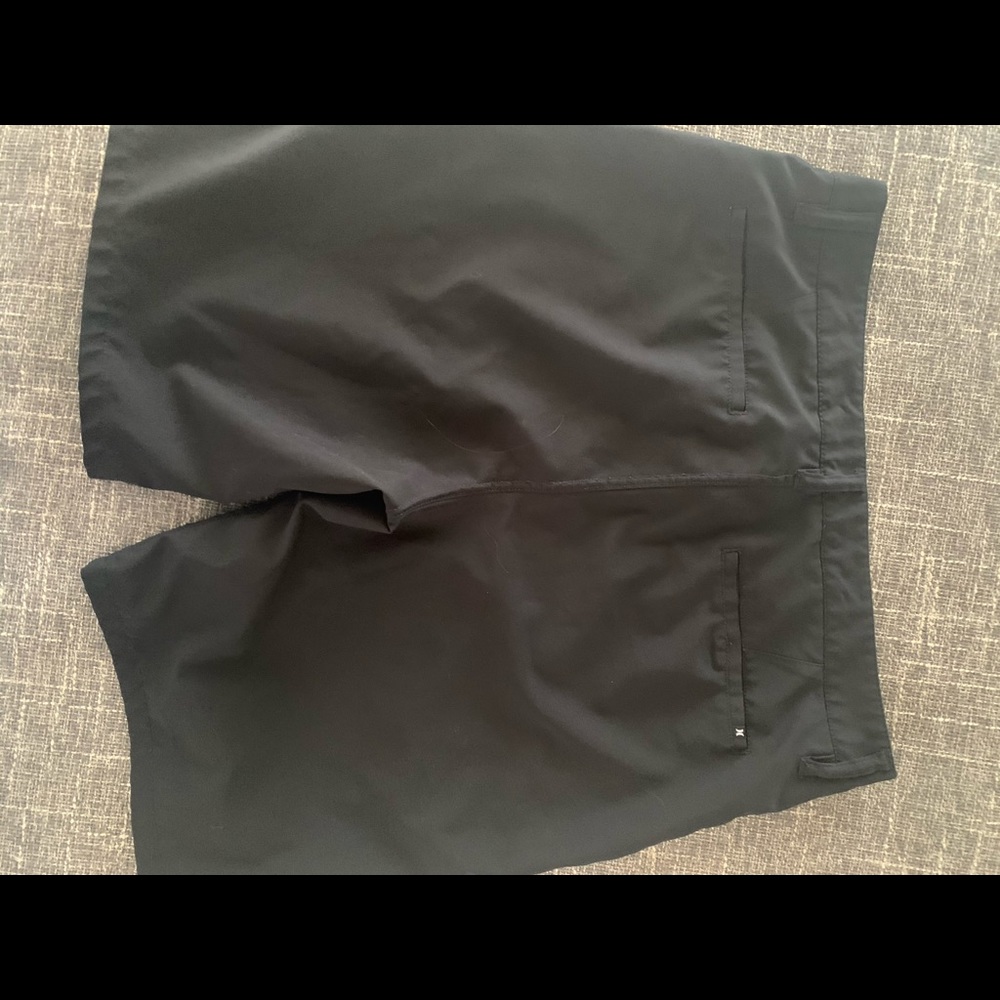 Hurley men’s black shorts
